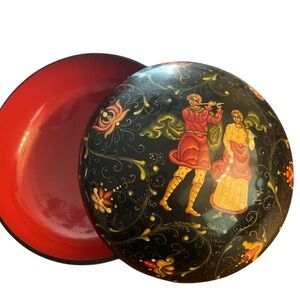 Russian VTG lacquer trinket box handmade